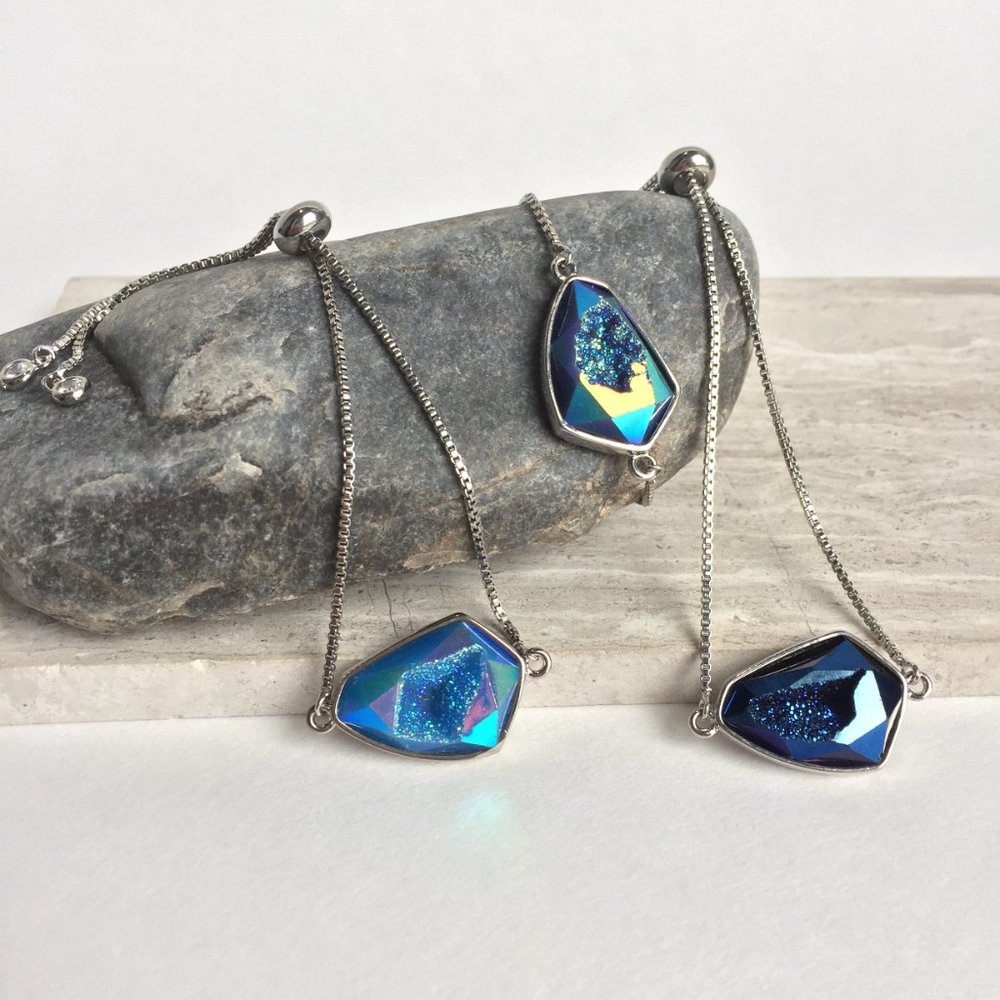 Blue druzy geode adjustable chain bracelet, Silver - Picture 6 of 7